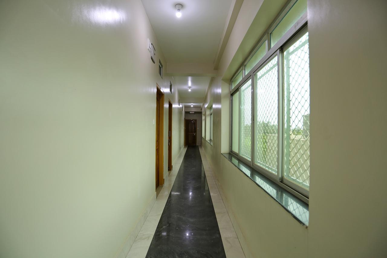Krishna Residency Hotel Puri Kültér fotó